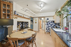 Kitchen- click for photo gallery